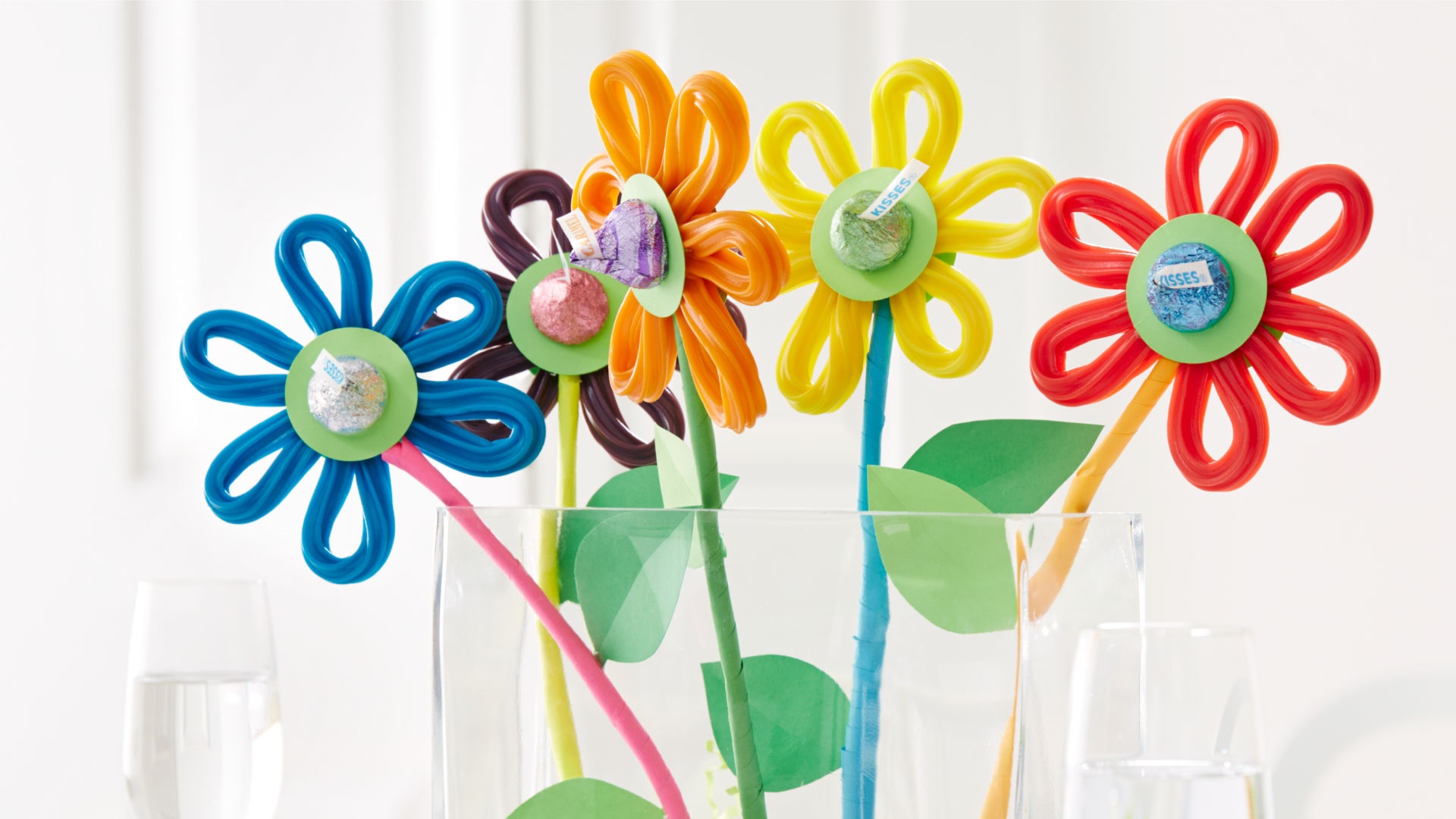 HERSHEY’S KISSES Candy Daisy Flowers Crafts