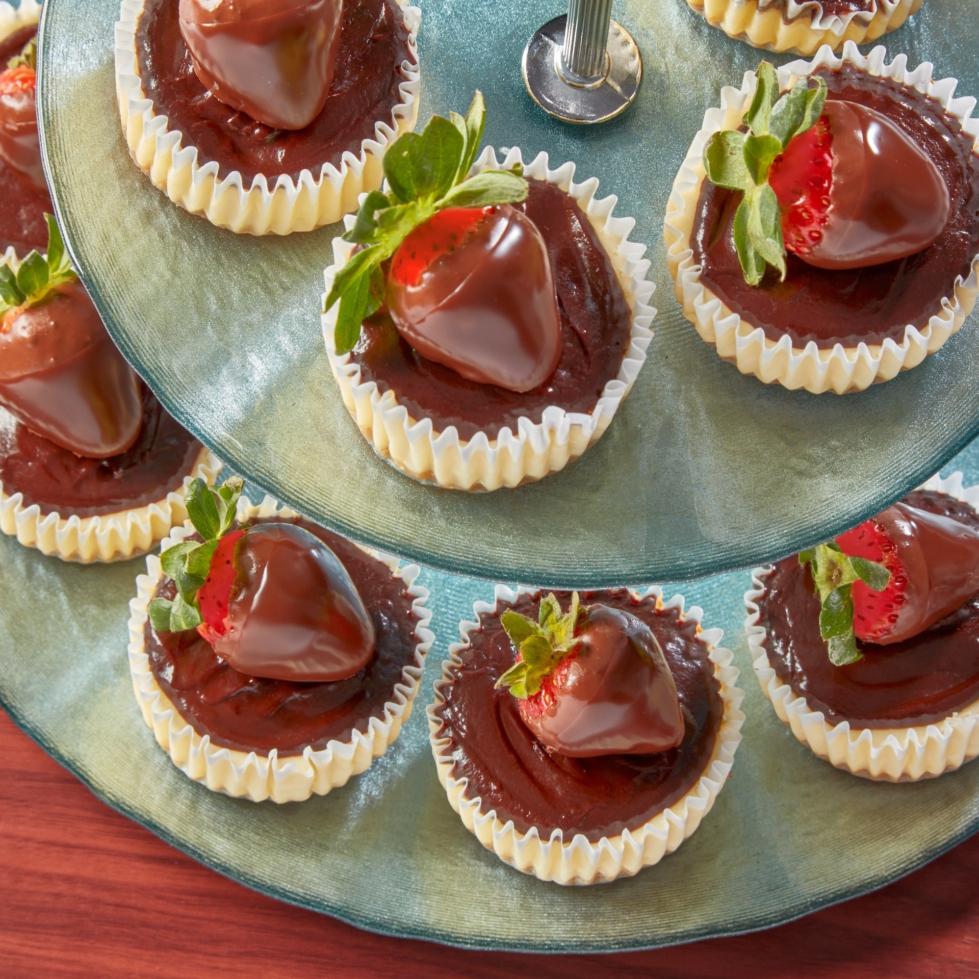 Chocolate Covered Strawberry Mini Cheesecakes