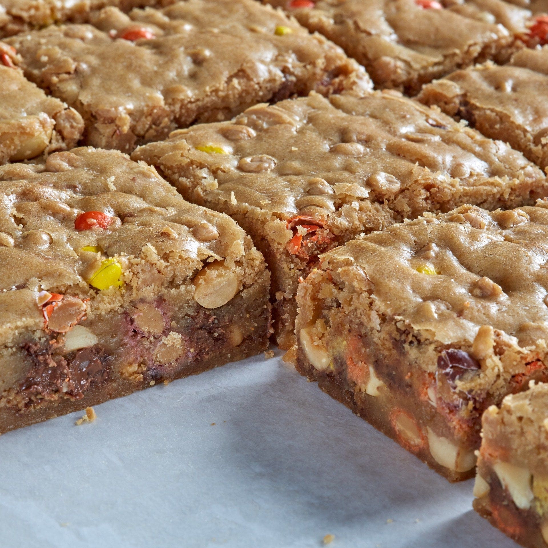 Commercial REESE'S Blondies