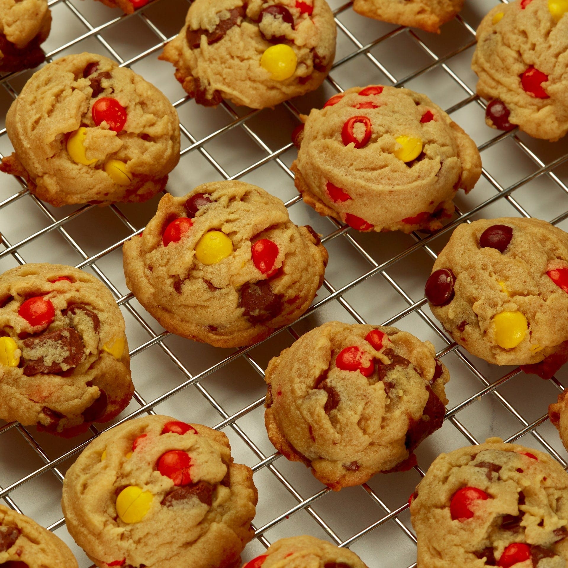 REESE'S PIECES Chocolate Bar Peanut Butter Cookies