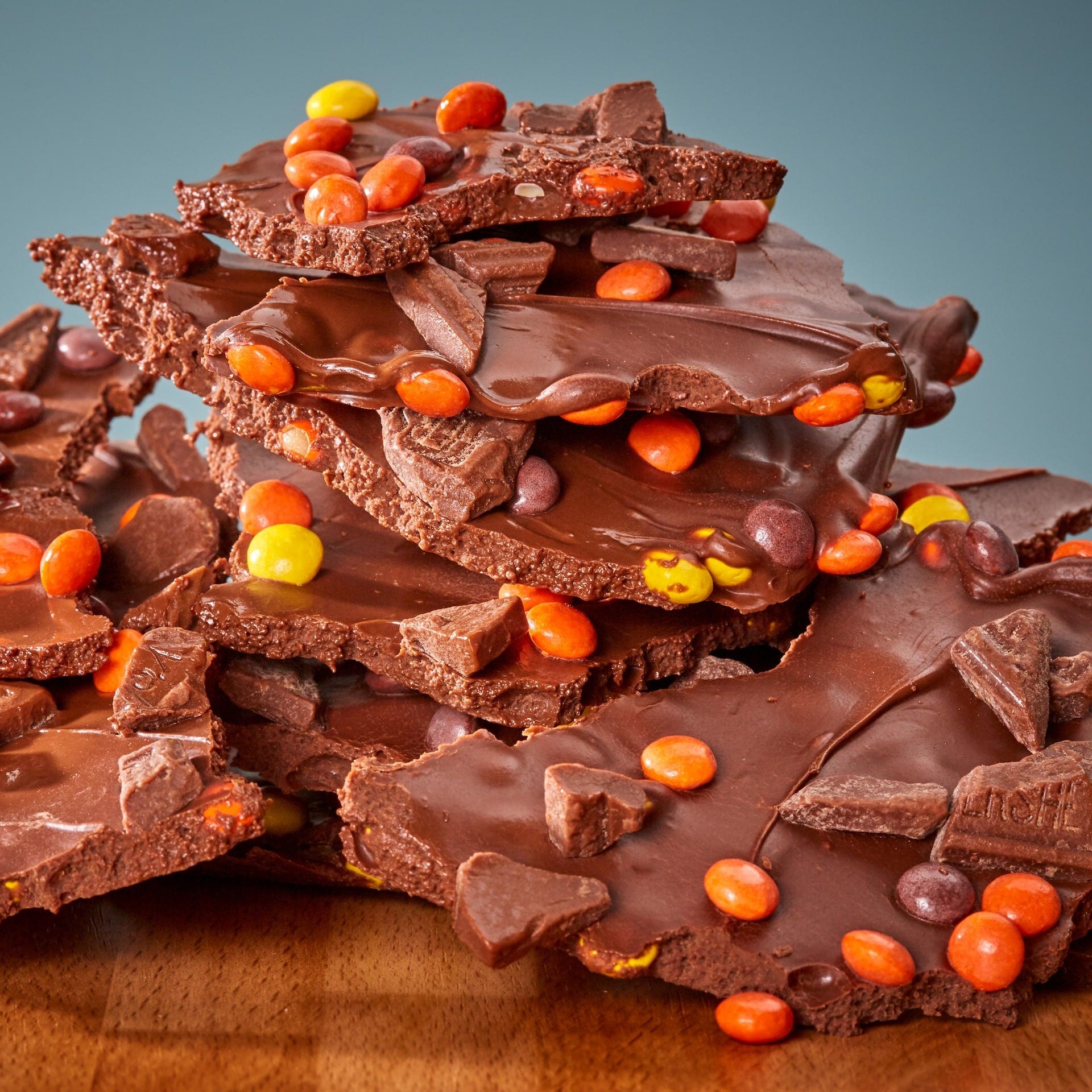 REESE'S PIECES Double Chocolate Bark