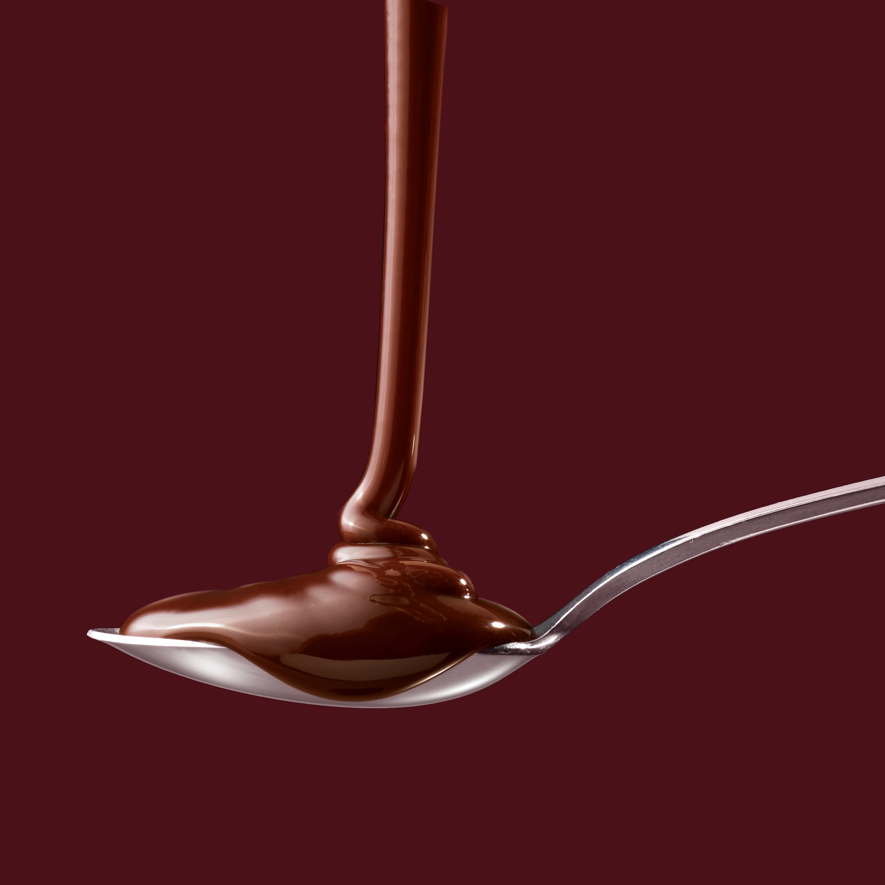 HERSHEY'S SIMPLY 5 Chocolate Syrup, 16.35 lb box, 12 bottles Pouring